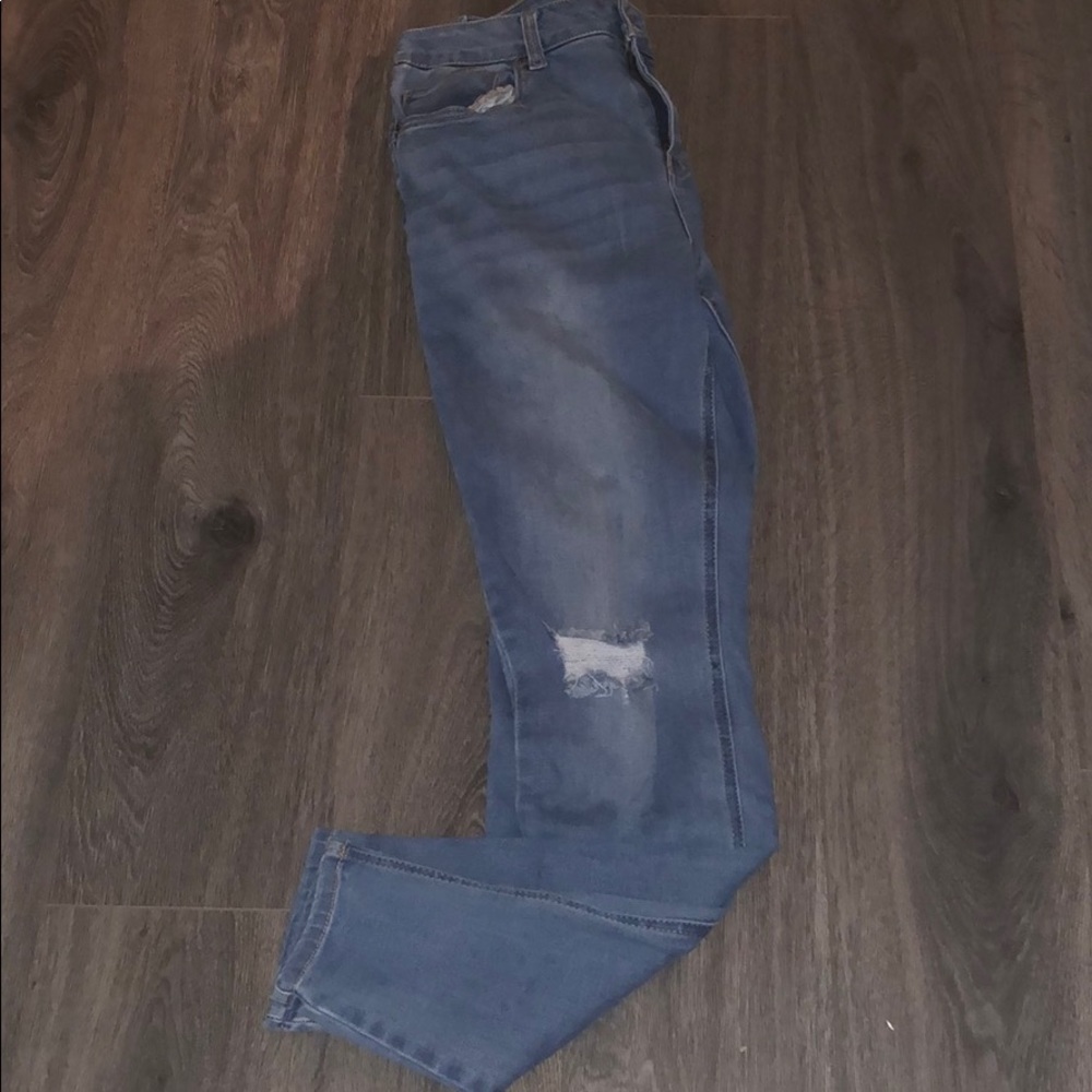 Mid Rise Push Up Jeans - Picture 2 of 3